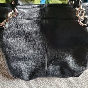 Pre-owned Coach Brooke black pebbled leather hobo handbag.